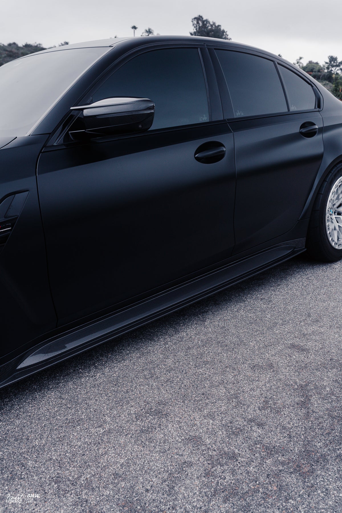 BMW G8X V2 Style Carbon Sideskirts